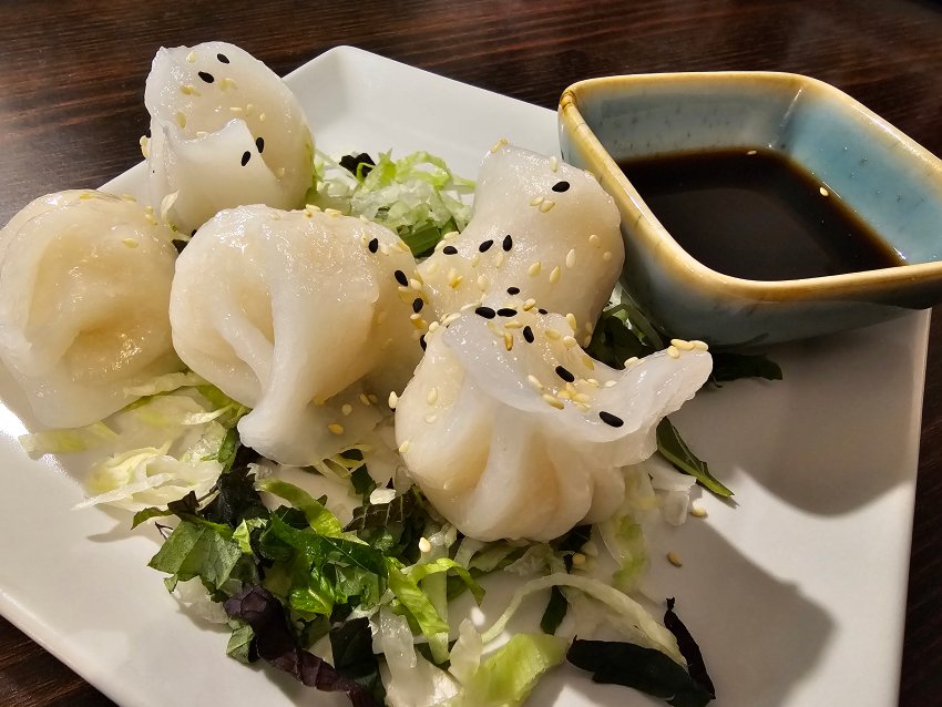 Har Gow - dim sum knedlíčky plněné krevetami vařené v páře