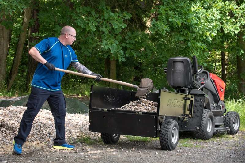 Nejlepší zahradní traktory pro střední zahrady